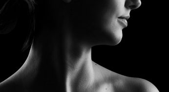 Collo, anche questa zona merita la sua beauty routine: il segreto per averlo a prova di bacio