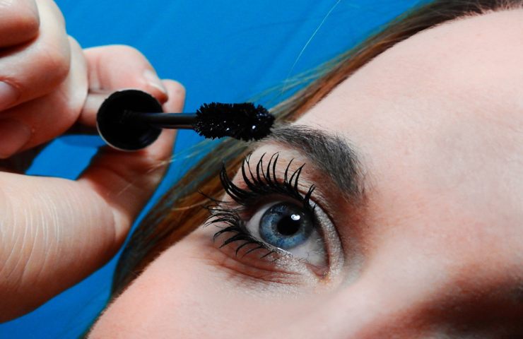 mascara low cost occhi