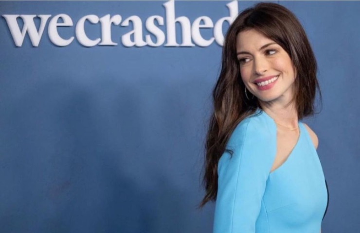 Anne Hathaway set WeCrashed