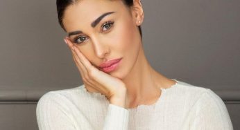 Belen Rodriguez dà una nuova lezione di stile: i sandali conquistano tutti