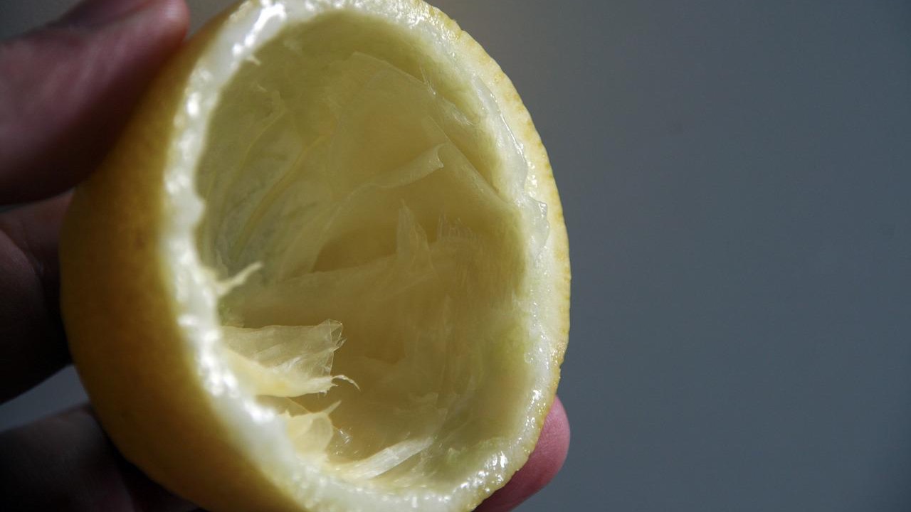 riutilizzare bucce limone