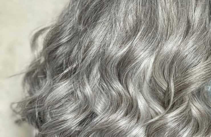 capelli bianchi