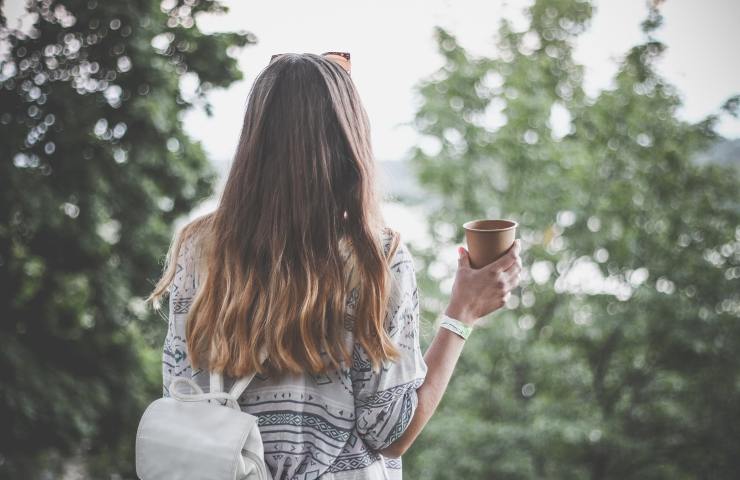 capelli decolorati e rovinati rimedio 