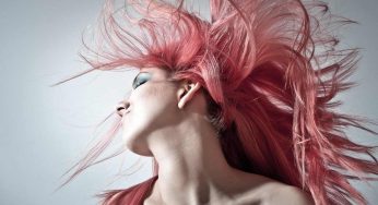 Capelli secchi, scopri la maschera poderosa che ti donerà luminosità e morbidezza