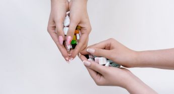 Le unghie più femminili e versatili di sempre, ecco la forma perfetta che torna in voga