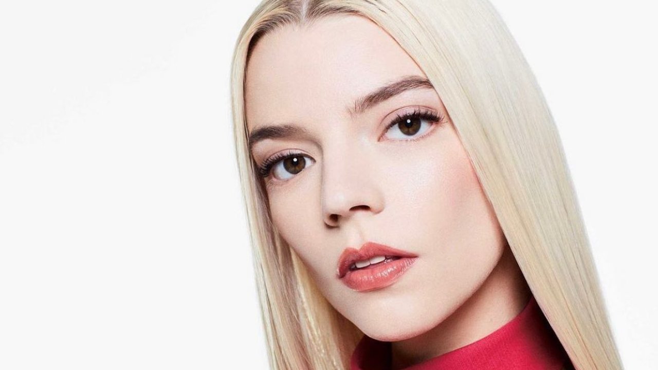 Anya Taylor caschetto regina di scacchi