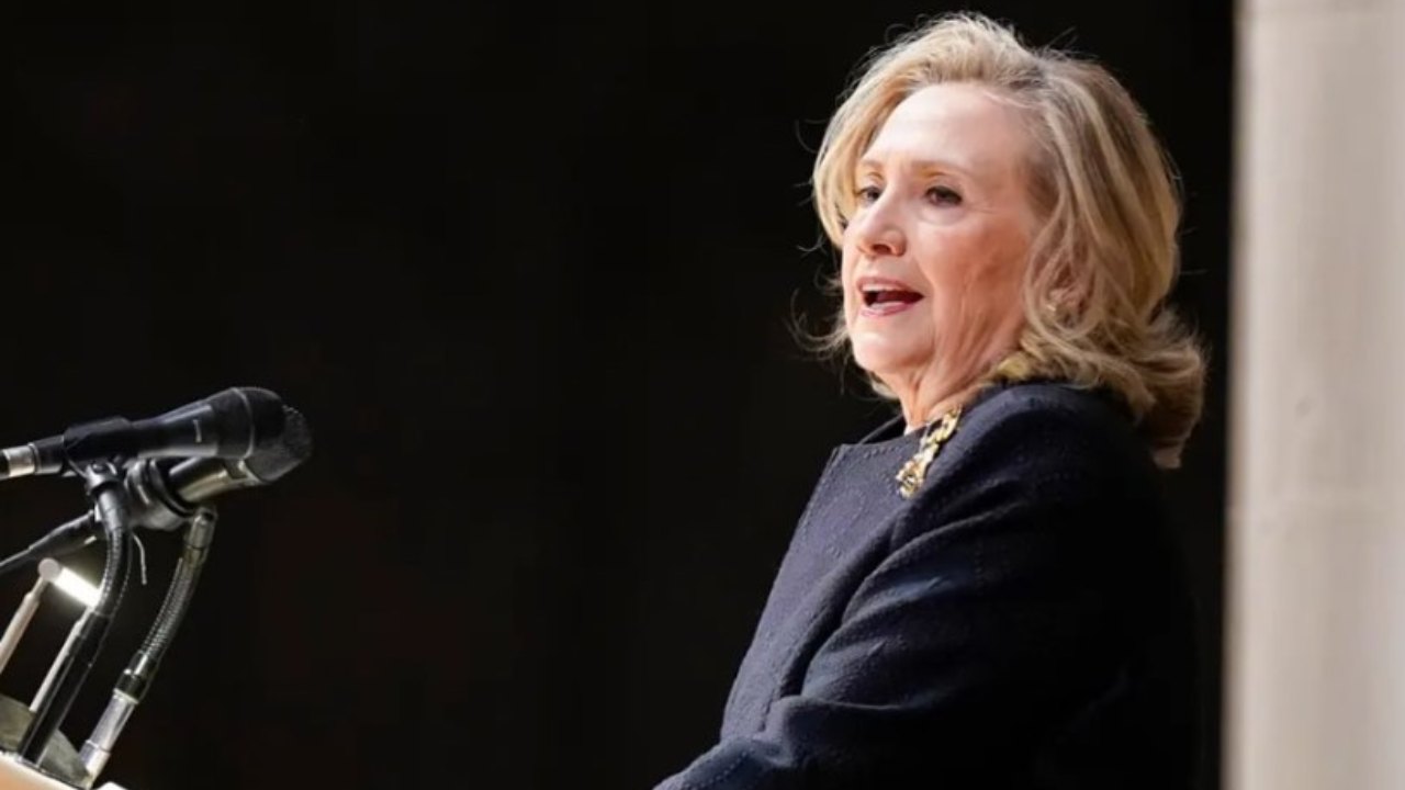 Abito met gala hillary clinton