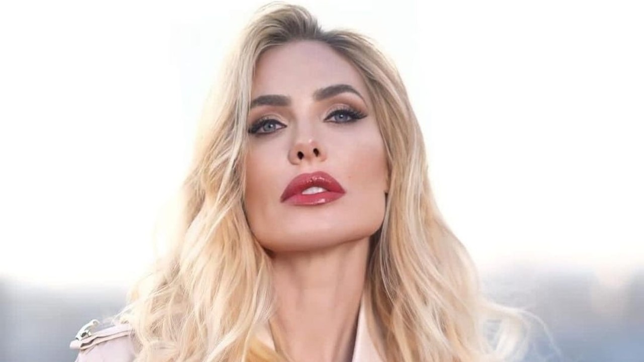 Ilary Blasi: look mozzafiato