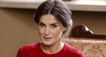 Letizia Ortiz tra primavera e romanticismo: la gonna della regina è già il nostro desiderio
