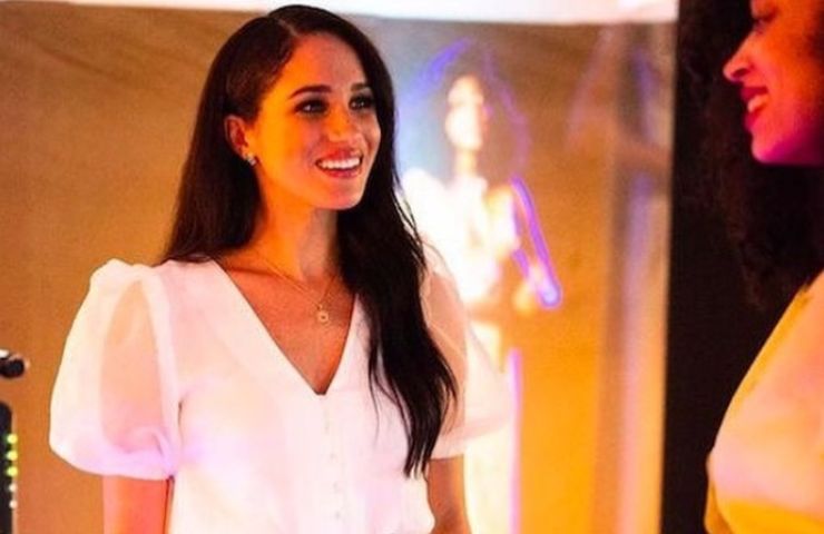 Meghan Markle minigonna