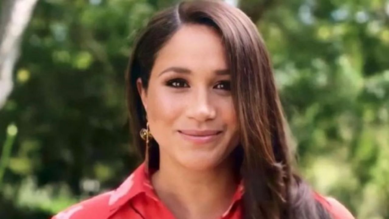 Meghan Markle minigonna