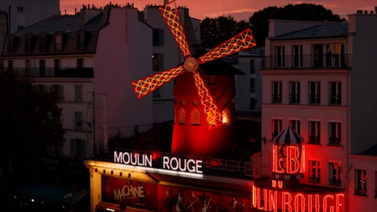 Moulin Rouge soggiorno