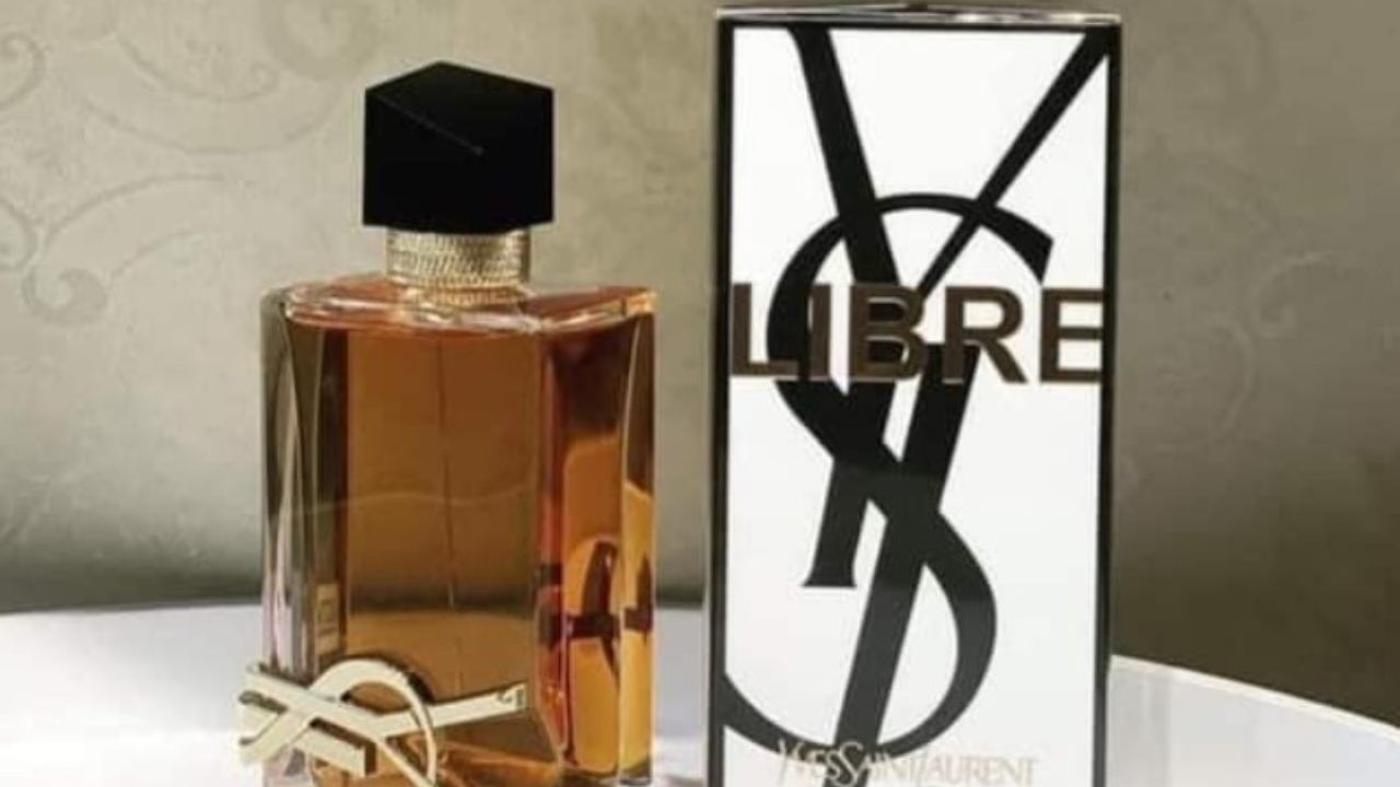 Yves Saint Laurent mostra