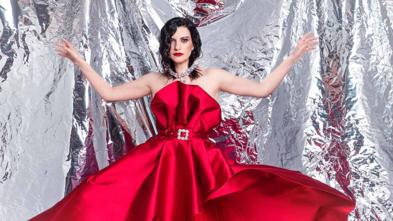 laura Pausini look finale eurovision