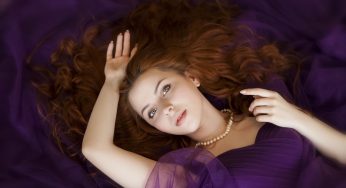 Beauty anti-age, non più solo creme: lo shampoo perfetto per una chioma sempre giovane