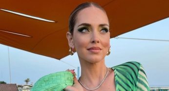 Chiara Ferragni centra l’ennesimo bersaglio: la borsa sfoggiata è già il must-have dell’estate 2022