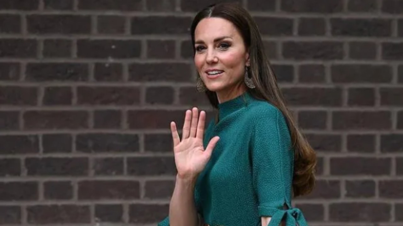 Kate Middleton parure blu valore