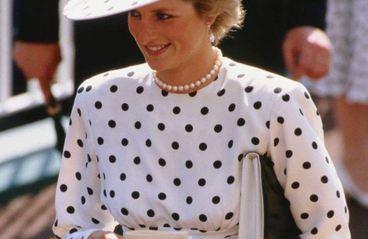 Lady diana kate middleton outfit look royal ascot evento 