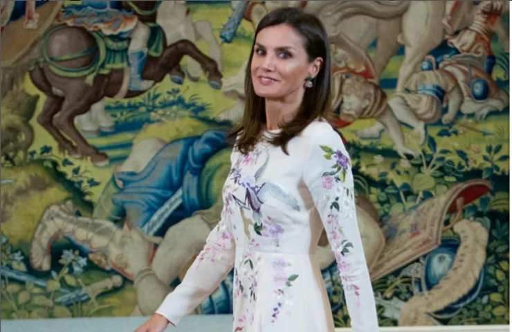 Letizia Ortizi impeccabile visione 