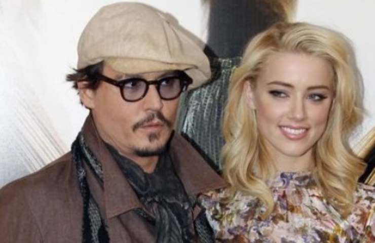 Amber Heard vende regalo Musk