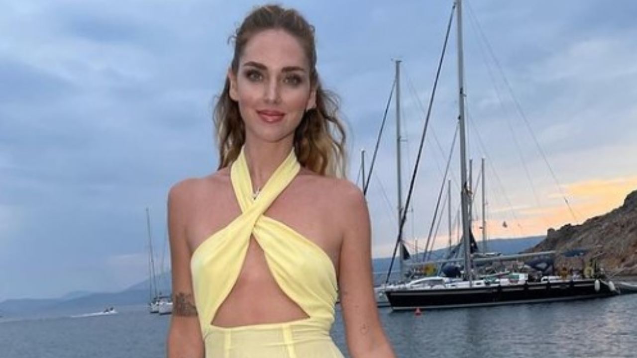 Chiara Ferragni sandali gladiatore