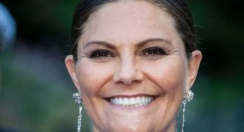 Victoria di Svezia, buon compleanno: 45 anni e look coordinati tra tutta la famiglia – FOTO