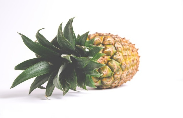 ananas bruciare grassi proprietà