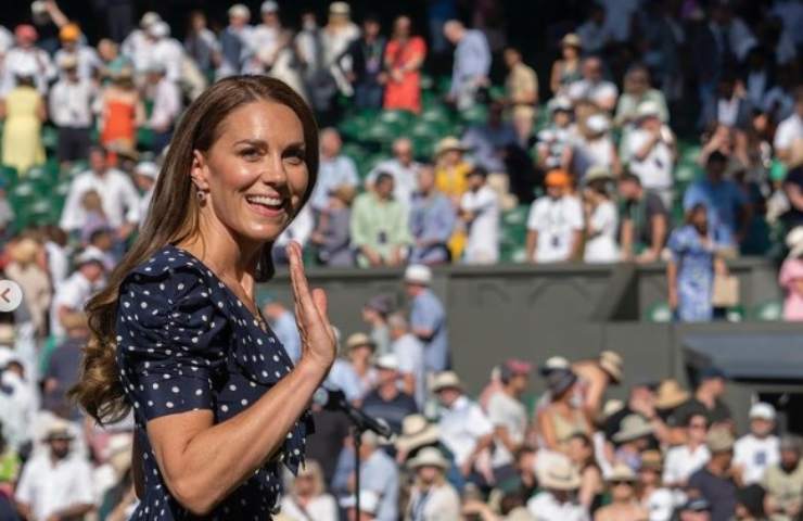 kate middleton wimbledon saluto