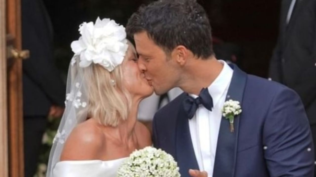 matrimonio federica pellegrini cambio d'abito