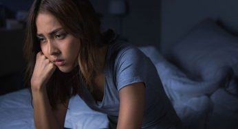 Paralisi del sonno sempre più diffusa: niente panico, cosa fare se accade