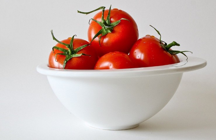 pomodoro quando non mangiarlo patologie