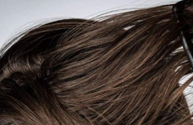 Capelli secchi rimedi naturali