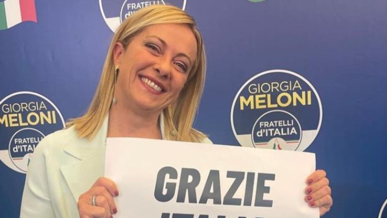 Giorgia Meloni outfit