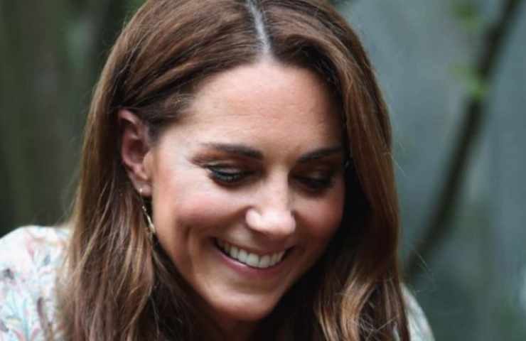 kate middleton look rosso