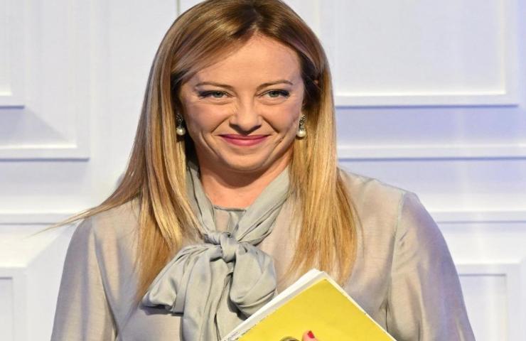 Giorgia Meloni stile