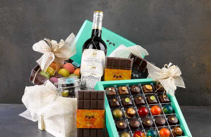 Cesto Natale dolciumi vini cioccolatini regali culinari
