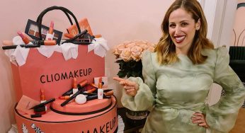 ClioMakeup, l’invenzione più incredibile: svolta il trucco, non fartela scappare – VIDEO