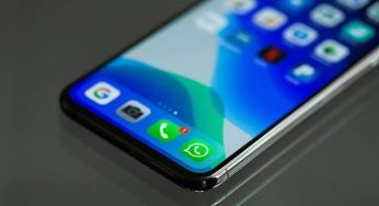 Tradimento, scoprirlo su Whatsapp è facile: non serve pagare l’investigatore