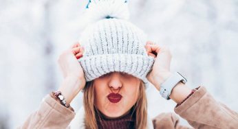 Cappelli con i pon pon, tutt’altro che estetica: il motivo della loro nascita è sorprendente
