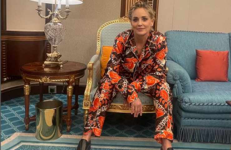 Sharon Stone salute attrice 