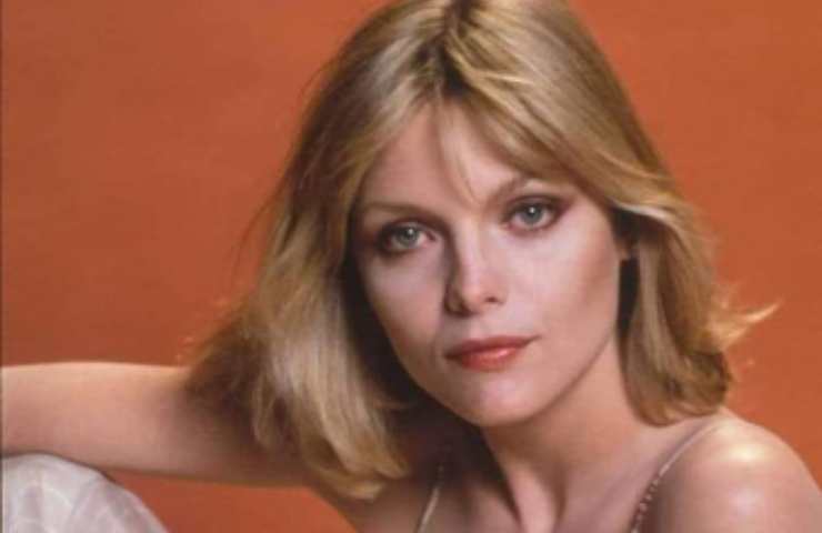 Michelle Pfeiffer: il nuovo caschetto biondo