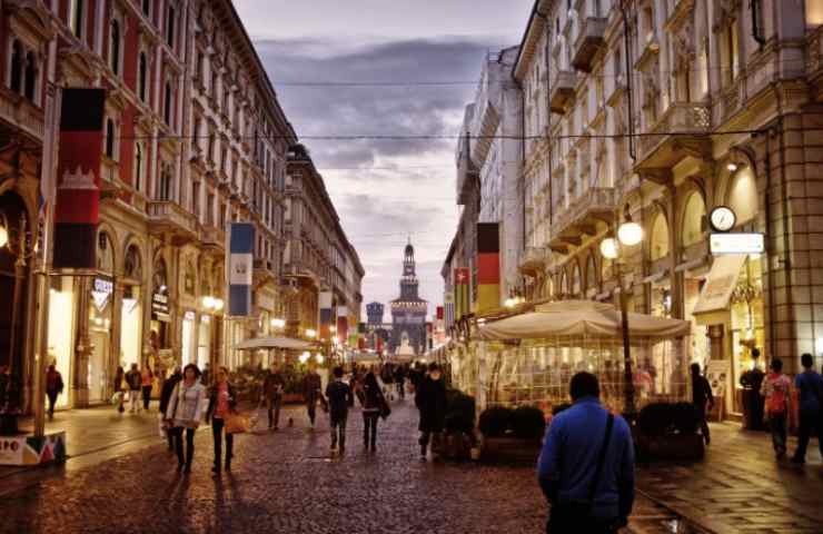 Milano piazza euro