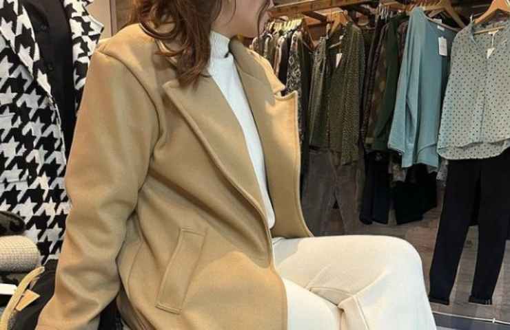 total look beige capelli