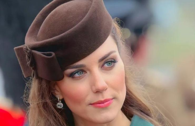 kate middleton caschetto