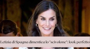 Letizia di Spagna: gonna in pelle e tacchi vertiginosi. Sembra una ragazzina, piovono critiche