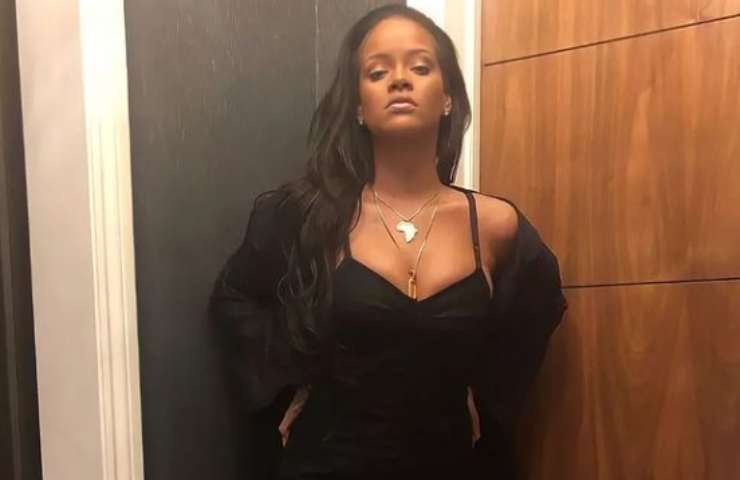 rihanna look gg