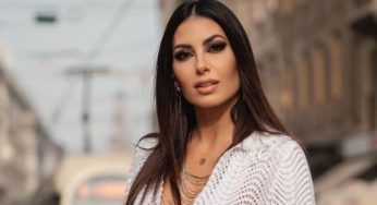 Elisabetta Gregoraci: gambe da gazzella e presenza ipnotica alla sfilata della stilista – FOTO