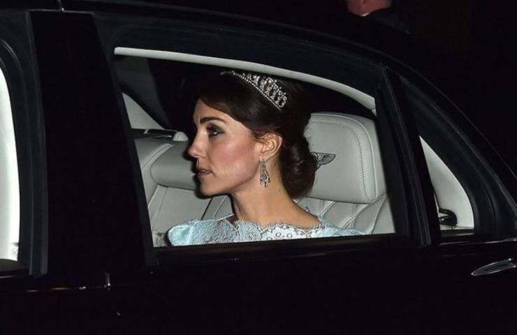 kate middleton collana