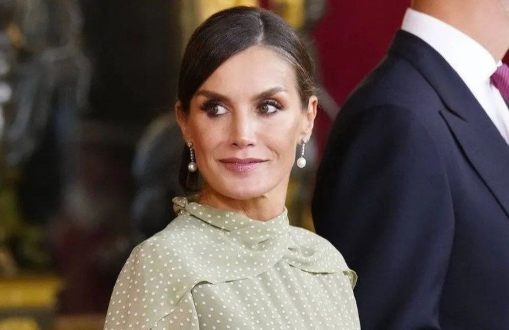 Letizia Ortiz look floreale