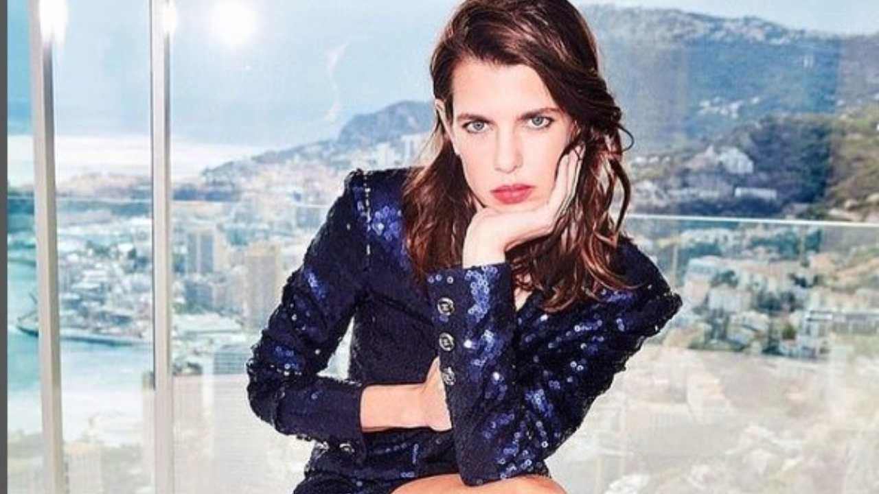 Charlotte Casiraghi stilosa